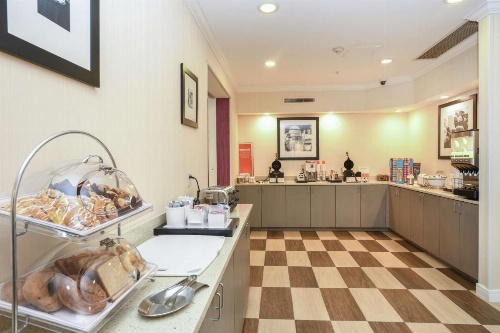 Hampton Inn By Hilton Jacksonville East Regency Square image 15