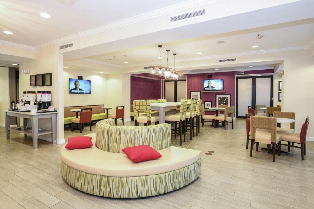 Hampton Inn By Hilton Jacksonville East Regency Square Image 20