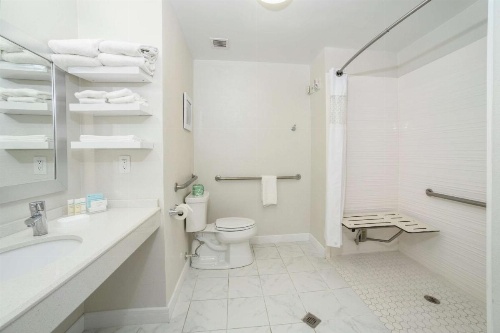 Hampton Inn By Hilton Jacksonville East Regency Square image 8